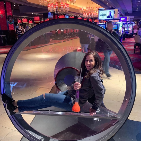 Hi. I’m Janelle. - Picture 1 of 1